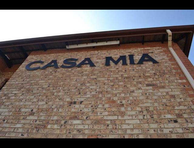 2 BEDROOM PROPERTY TO RENT IN SONNEVELD